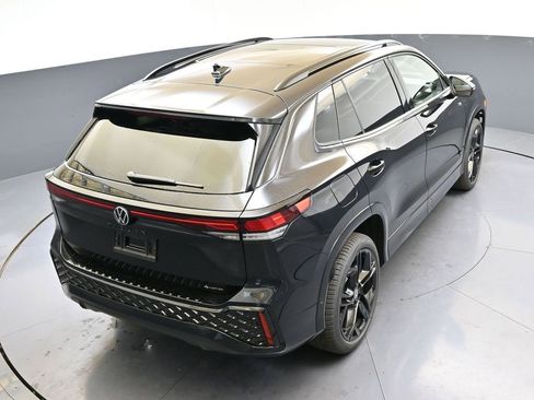 New 2026 Volkswagen Tiguan SE R-Line image 46