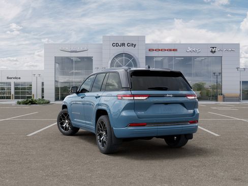 New 2026 Jeep Grand Cherokee Summit w/ MOPAR Finishing Package AWD/4WD image 29