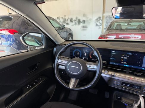 Used 2025 Hyundai Kona SEL image 34