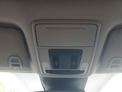 Used 2023 Honda Pilot Elite image 25