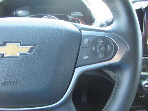 Certified 2023 Chevrolet Traverse Premier FWD image 24