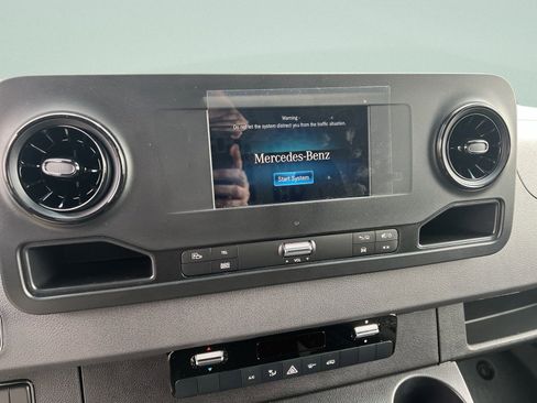 Certified 2024 Mercedes-Benz Sprinter 2500 image 35