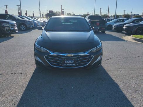 Used 2023 Chevrolet Malibu LS image 3