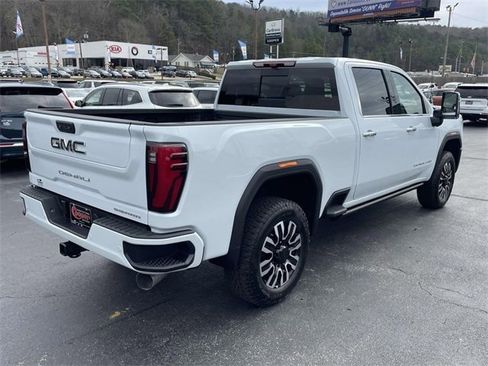 New 2026 GMC Sierra 2500 Denali Ultimate w/ LPO, Black Badging Package image 3