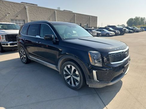Used 2020 Kia Telluride S FWD image 2