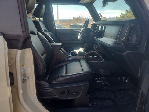 Certified 2025 Ford Bronco Badlands image 19