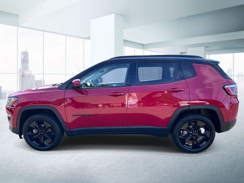 Used 2020 Jeep Compass Latitude AWD/4WD image 2