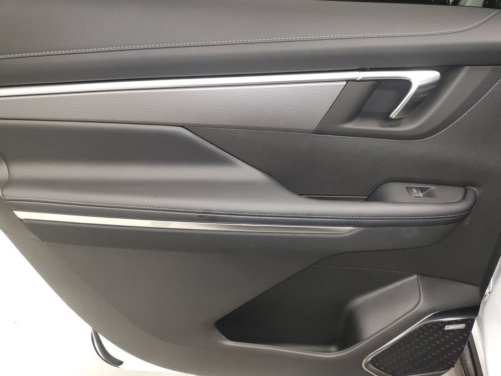 New 2026 Buick Enclave Sport Touring w/ Power Package FWD image 28