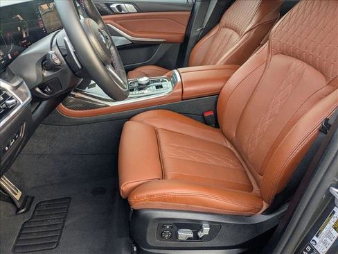 New 2026 BMW X7 M60i image 4