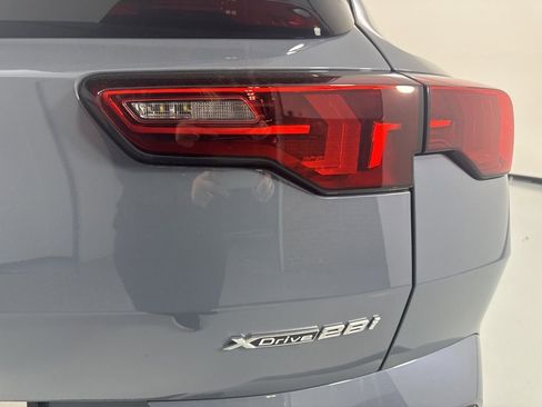 New 2026 BMW X2 xDrive28i w/ M Sport Package AWD/4WD image 7