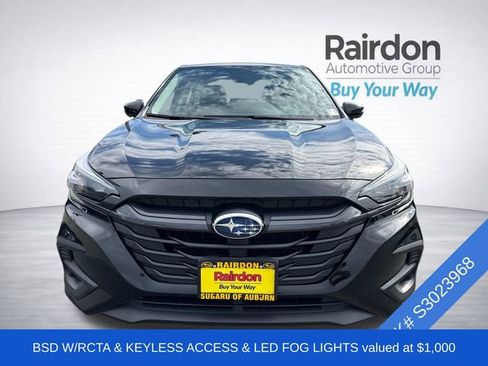 Used 2025 Subaru Legacy Premium AWD/4WD image 2