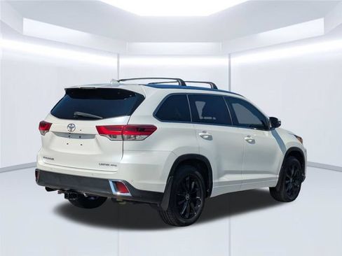 Used 2019 Toyota Highlander Limited AWD/4WD image 6