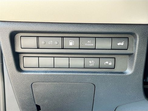 New 2025 Mitsubishi Outlander SEL image 10