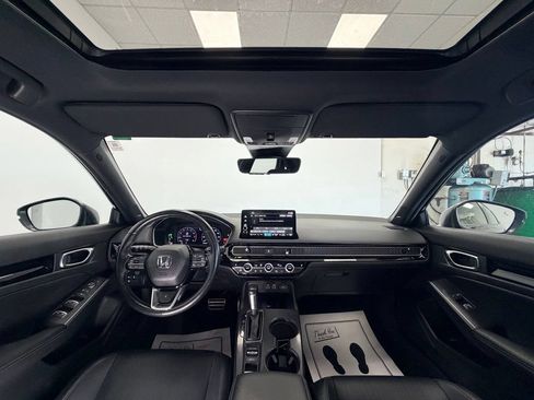 Used 2022 Honda Civic Sport Touring image 9
