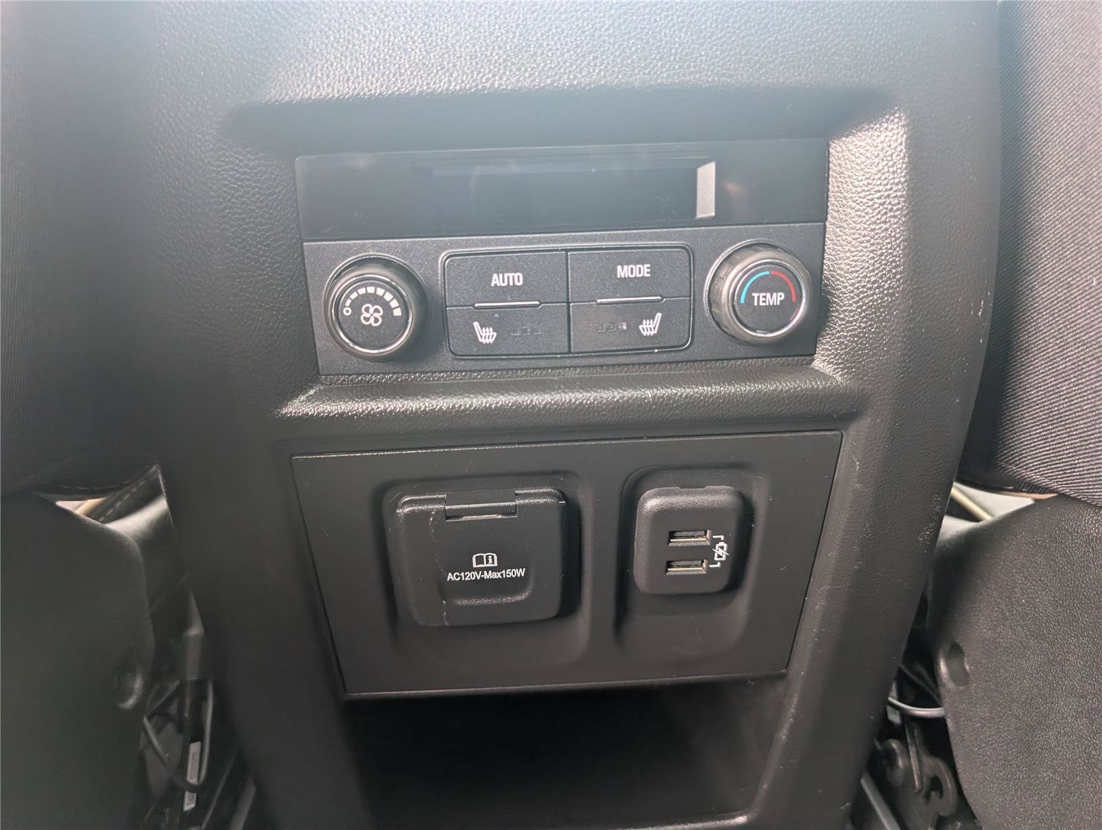 Used 2023 Chevrolet Traverse Premier w/ LPO, Floor Liner Package AWD/4WD image 18