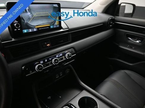 Used 2025 Honda Pilot EX-L image 12