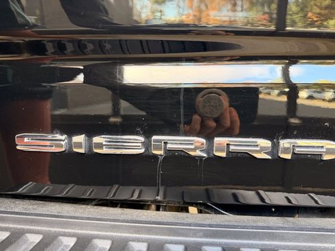 Used 2025 GMC Sierra 1500 Denali Ultimate image 11
