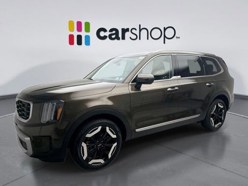 Used 2023 Kia Telluride S w/ S Sunroof Package AWD/4WD image 1