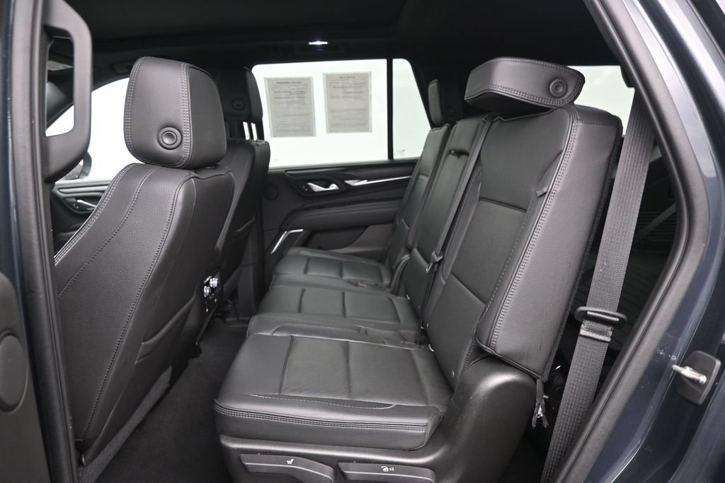 Used 2021 GMC Yukon Denali w/ Denali Premium Package AWD/4WD image 14