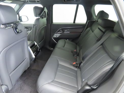 New 2026 Land Rover Range Rover SE image 20