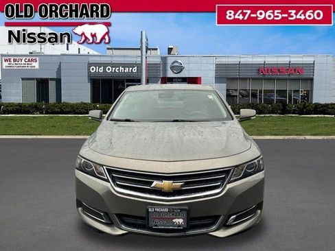 Used 2017 Chevrolet Impala LT w/ Convenience Package image 2