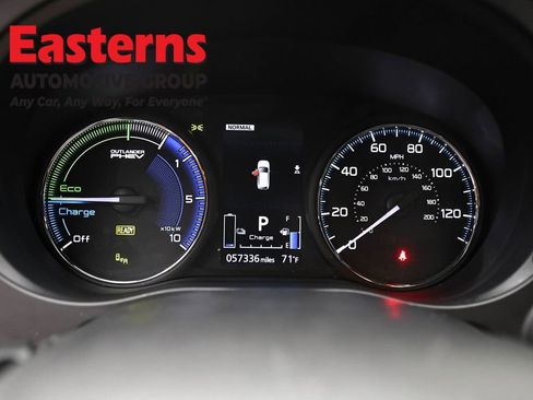 Used 2022 Mitsubishi Outlander LE AWD/4WD image 17