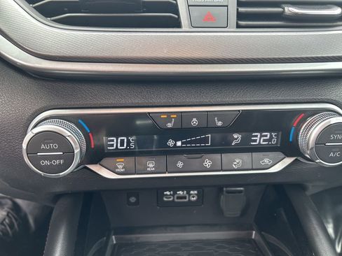 Used 2024 Nissan Altima 2.5 SR image 37