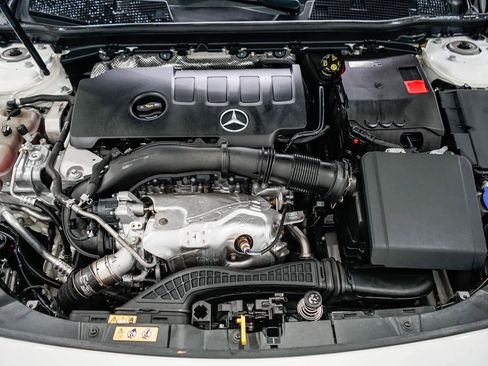 Used 2022 Mercedes-Benz CLA 250 image 28