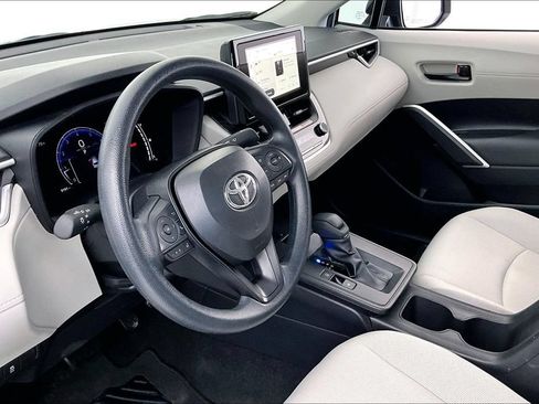 Used 2026 Toyota Corolla Cross L FWD image 15