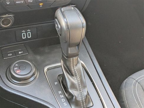 Used 2022 Ford Ranger XLT image 12