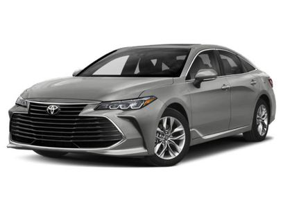 Used 2022 Toyota Avalon XLE w/ Moonroof Package