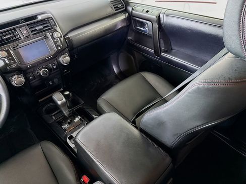 Used 2019 Toyota 4Runner TRD Off-Road Premium AWD/4WD image 26