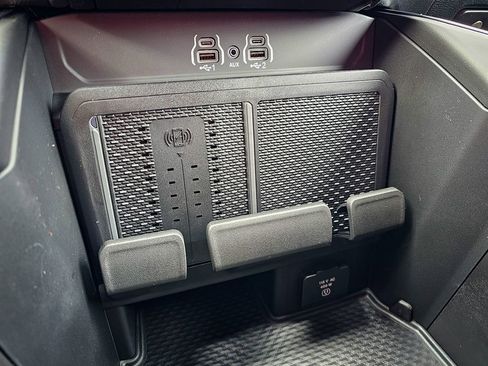 New 2026 RAM 1500 4x4 Crew Cab image 30