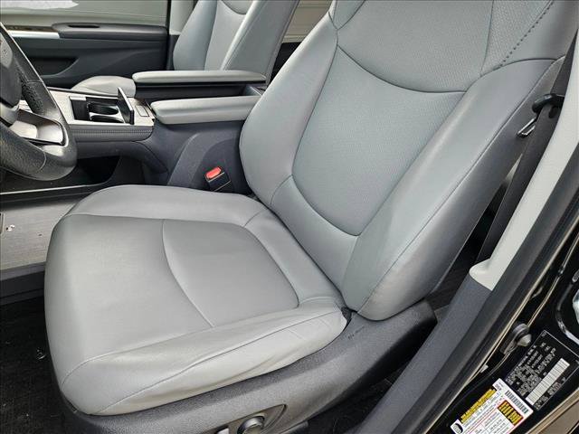 Used 2022 Toyota Sienna XLE FWD image 15