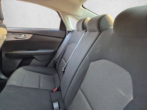 Used 2023 Kia Forte LXS FWD image 16