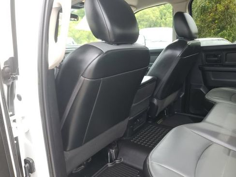 Used 2022 RAM 1500 Tradesman w/ Chrome Appearance Group AWD/4WD image 25