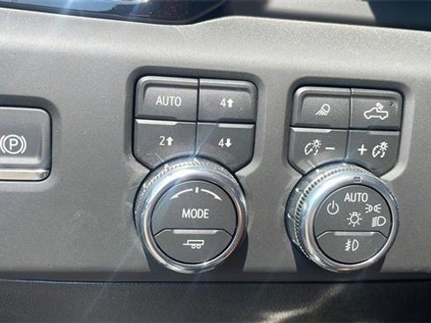 New 2026 GMC Sierra 2500 Denali w/ Denali Reserve Package image 15