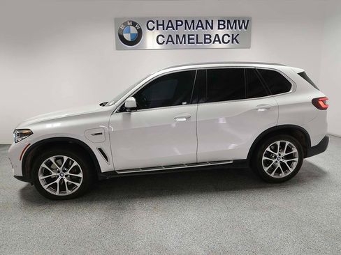 Used 2023 BMW X5 xDrive45e AWD/4WD image 3