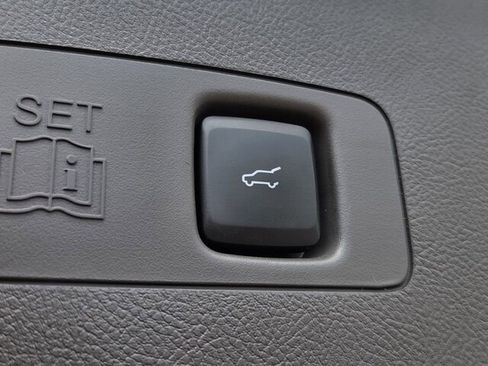 Used 2022 Lincoln Corsair Reserve w/ Equipment Group 201A FWD image 16
