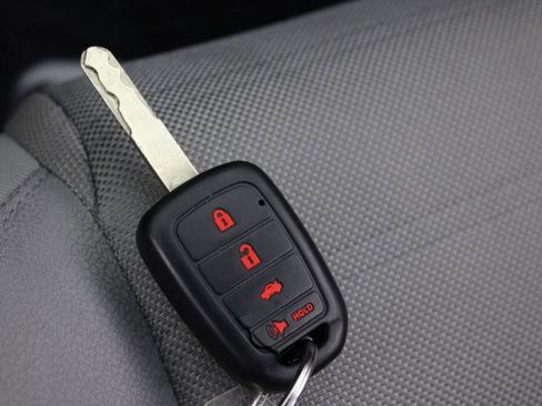 Used 2018 Honda CR-V LX image 28