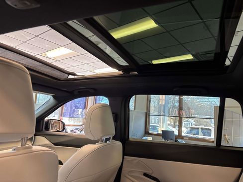 New 2026 Jeep Cherokee Limited image 7