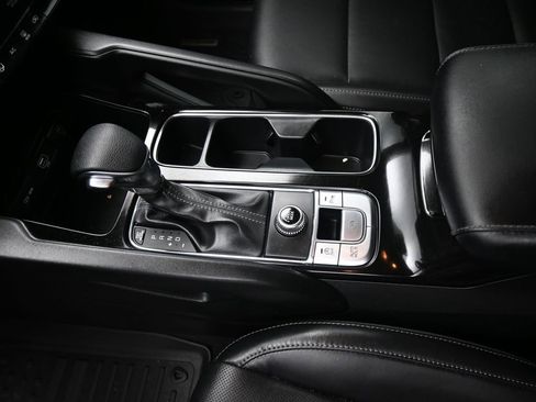 Used 2023 Kia Telluride LX image 14