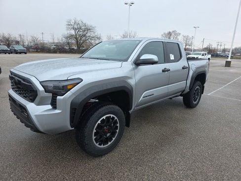 New 2026 Toyota Tacoma TRD Off-Road AWD/4WD image 3