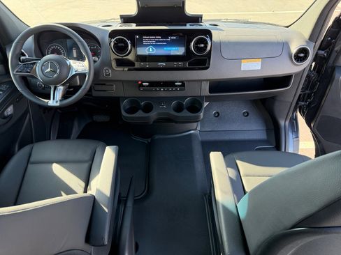 New 2026 Mercedes-Benz Sprinter 2500 image 20
