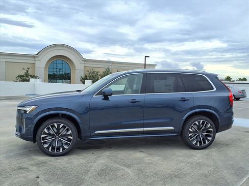 New 2026 Volvo XC90 B6 Ultra w/ Protection Package image 4