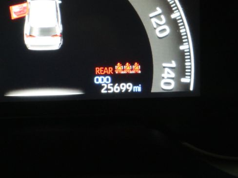 Used 2025 Toyota RAV4 LE AWD/4WD image 18