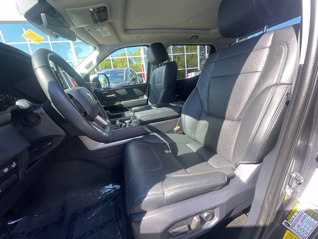 Used 2023 Toyota Tundra Limited AWD/4WD image 16