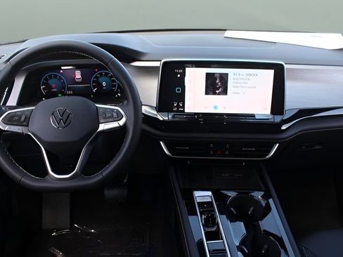 Certified 2026 Volkswagen Atlas Cross Sport SE FWD image 15