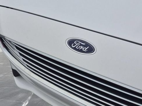 Used 2020 Ford Fusion SE FWD image 9