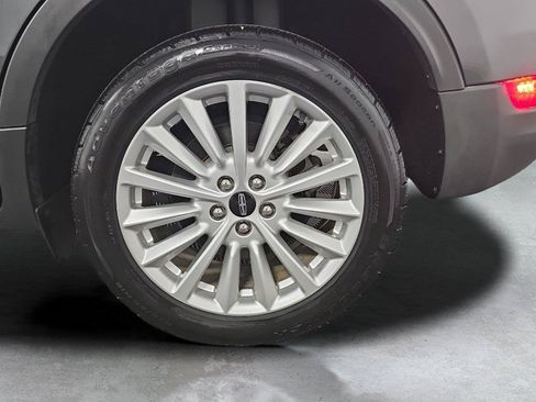 Used 2019 Lincoln MKC Premiere FWD image 27